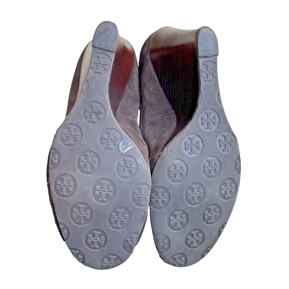 Tory Burch Brown Suede Pumps Wedge High Heels Round Logo Shoes Ladies US 9.5M